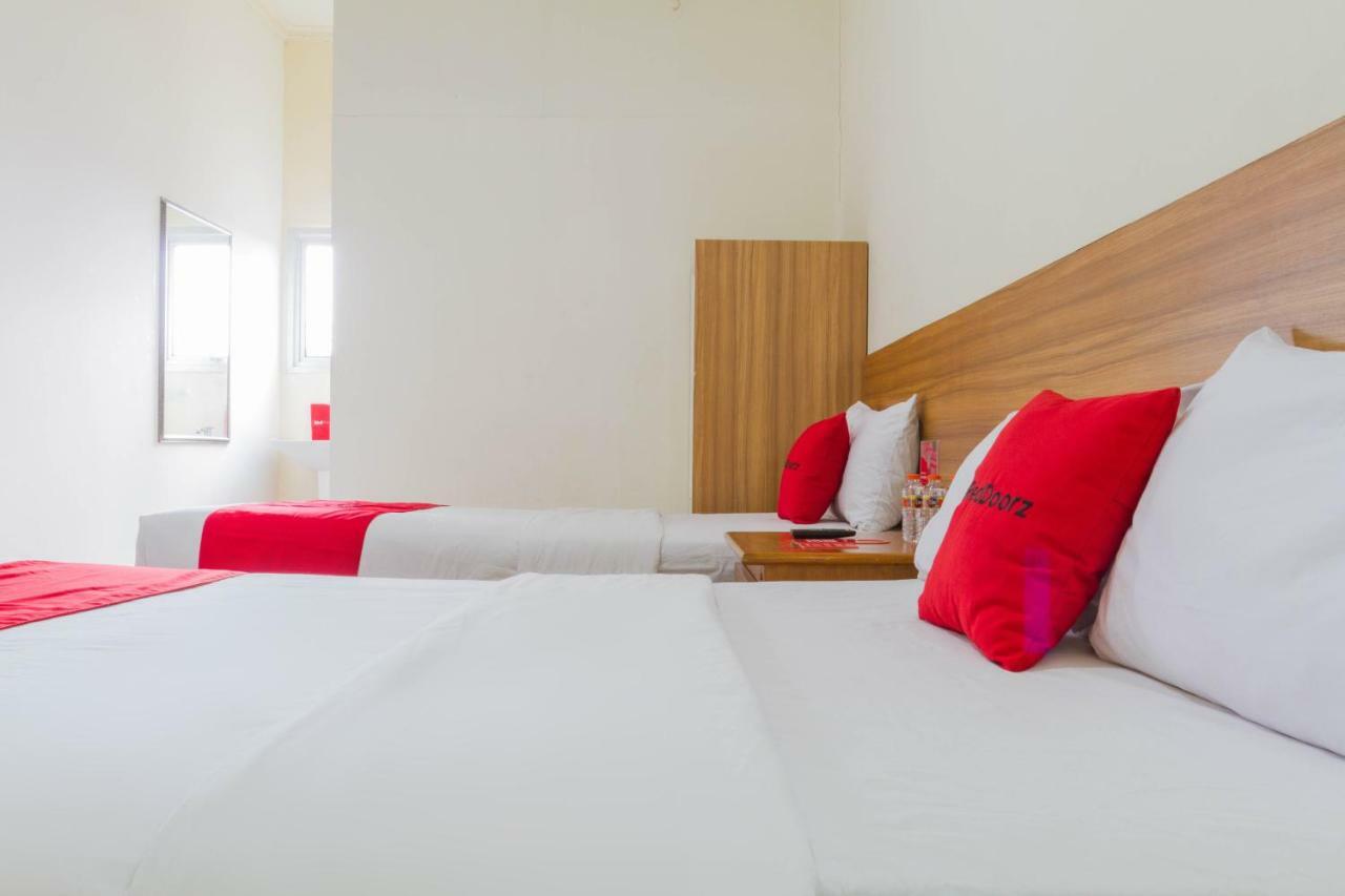 Reddoorz Plus @ Surapati 2 Μπαντούνγκ Εξωτερικό φωτογραφία
